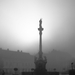 Mária szobor a ködben
