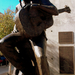 Willie Nelson szobra a belvárosban