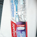 Fogkefe Colgate MaxWhite kék és ezüst P1080880