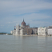Parlament az áradó Duna partján
