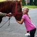 Találkozás ( kislány és ló )