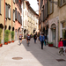 Bergamoi biciklisek és sétálók