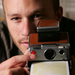 Heath Ledger egy Polaroid kamera