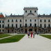 A fertődi Esterházy kastély a főbejárat felől