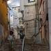Lisbon - Alfama - utca a Castelo de São Jorge felé