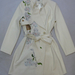 91012A-03  CHANEL WHITE COTTON DUSTCOAT SIZE 2 4 6. PRICE USD48